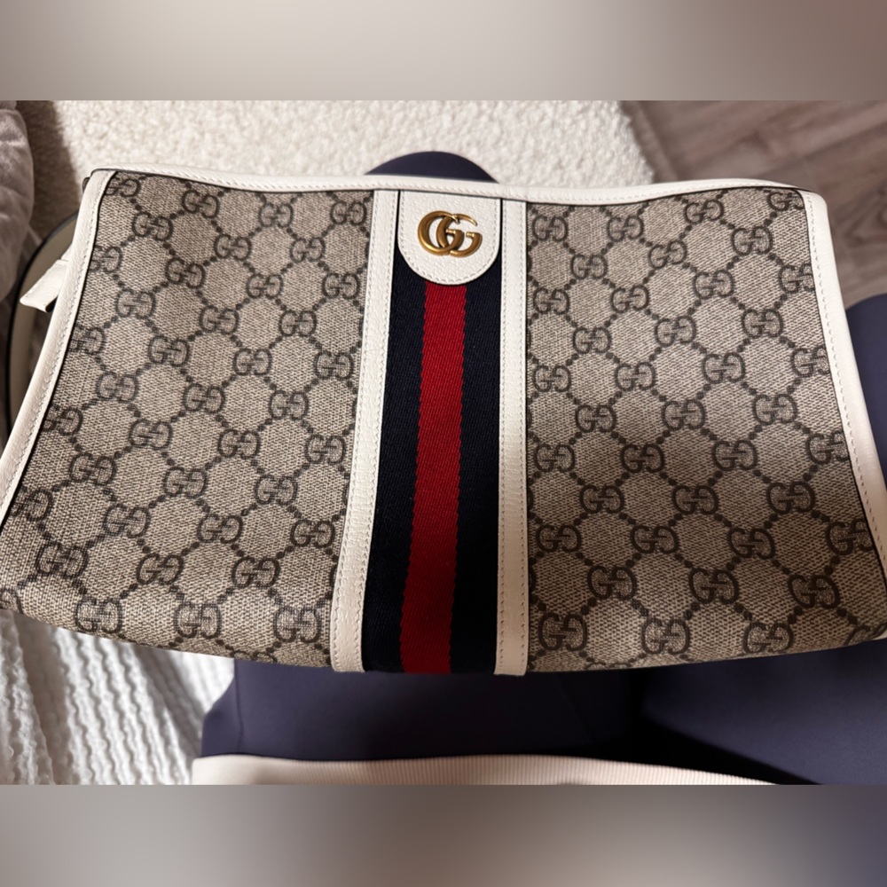 Gucci pouch